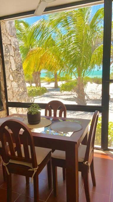 Beachfront With Swimming Pool. One Bedroom Apartment *